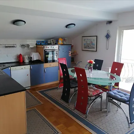 At Marian's Place Апартаменты