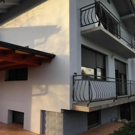 Apartment At Marian's Place