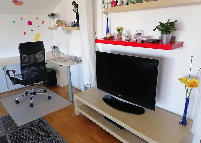 At Marian's Place * Spuhlja