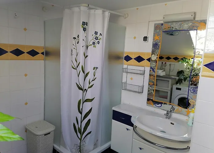 Апартаменты At Marian's Place Spuhlja